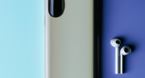 ¿Cómo se puede mejorar la velocidad de transferencia de archivos a través de Bluetooth en smartphones?