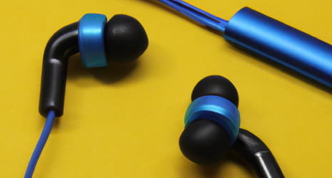 Comparativa de los auriculares Bluetooth más innovadores en conectividad.