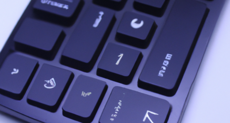 ¿Es recomendable apagar el Bluetooth cuando no se está utilizando el teclado o ratón?