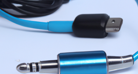 ¿Qué hacer si un adaptador bluetooth emite interferencias con otros dispositivos cercanos?